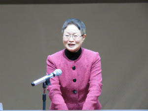 大浦容子理事(教育・学生支援機構長)