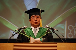 学長告辞