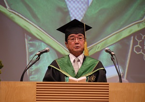 学長告辞