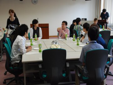 懇談会の様子