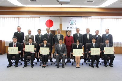 平成26年度学生表彰の集合写真