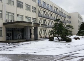 医学部保健学科前積雪状況