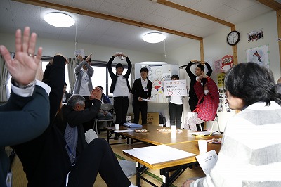 恵向地区での健康相談会の様子