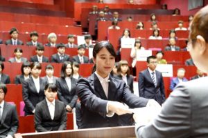 五十嵐地区奨学金授与式の様子