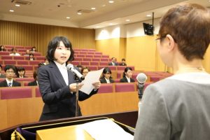 旭町地区奨学金授与式の様子