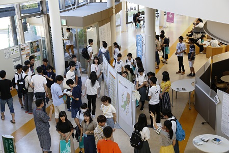 ダブルホーム情報館の様子