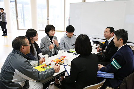 学生によるおもいやりライト運動