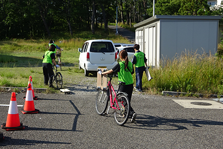 五十嵐キャンパス内の放置自転車整理