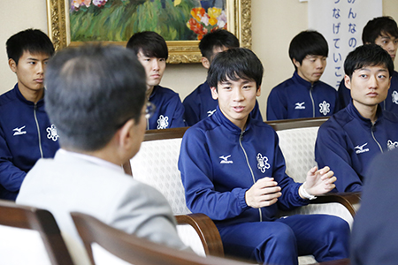 本大会への意気込みを語る教育学部３年森悠人さん