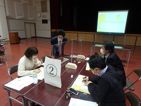 新潟大学佐渡地域懇談会の様子