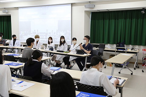 医学部医学科の様子