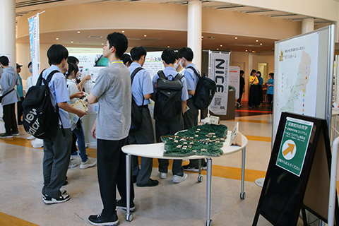 ダブルホーム情報館の様子