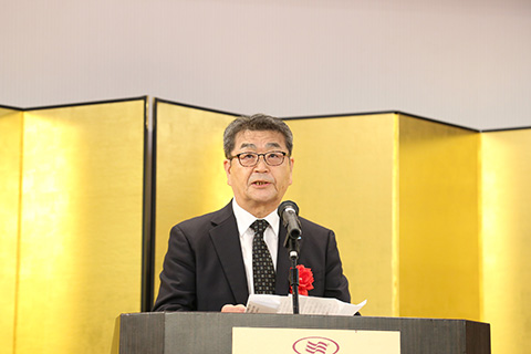 新潟大学全学同窓会会長臼杵勇人様の写真