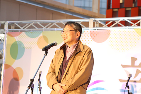 牛木辰男学長