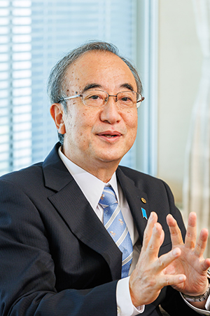 花角英世 新潟県知事