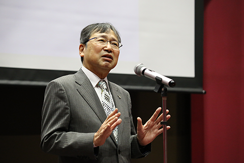 牛木学長による開会挨拶