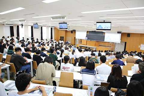 経済科学部の様子