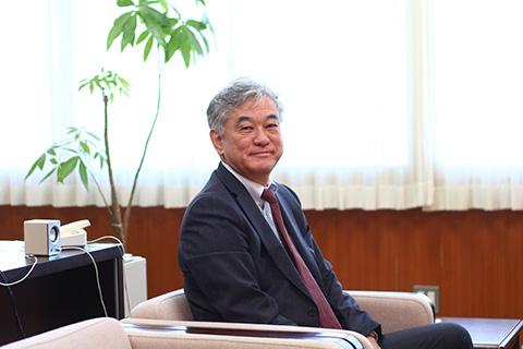 川端理事の写真