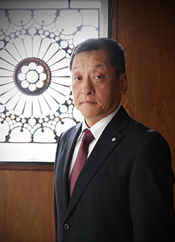 理事［総務・財務 担当］・副学長　藤澤 亘