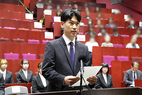 年間学業成績優秀者の学生代表者からの謝辞